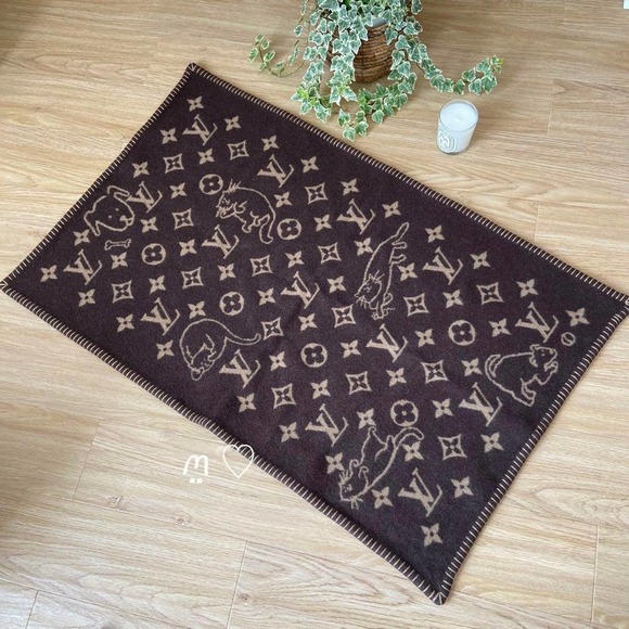 Louis Vuitton Catogram Blanket Lap Cashmere Grace Coddington Cats Throw Monogram - Picture 12 of 12